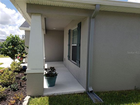 4th image of 349 Saint Georges Cir