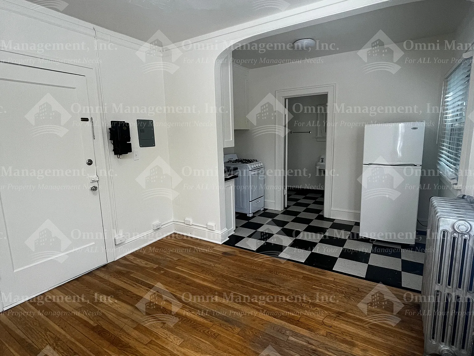 Studio, $1,075 — Photo 4