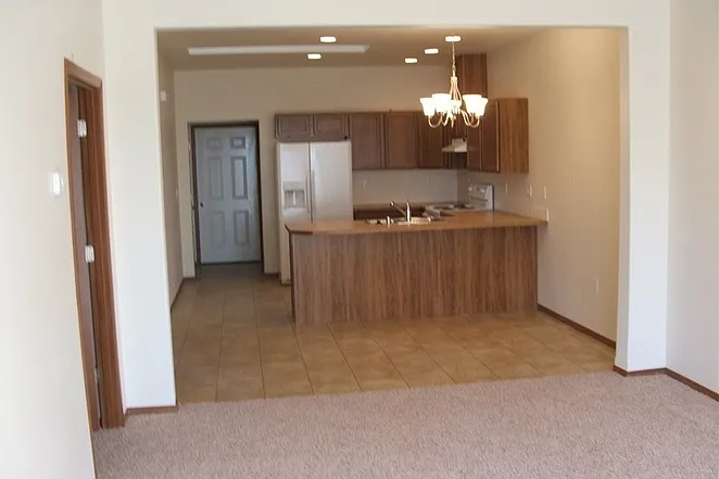 1729 W Bemis St — Photo 2