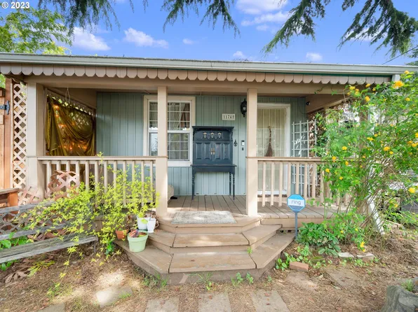 11741 SE Oak St, Portland, OR 97216
