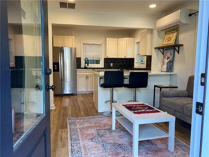 2 bed, 662 sqft, $1,500 — Photo 2