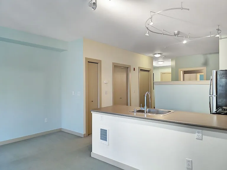 1410 E Pine St #W208 — Photo 5