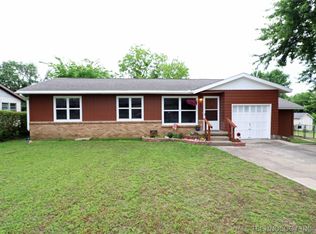 4001 Limestone Rd N, Bartlesville, OK 74006