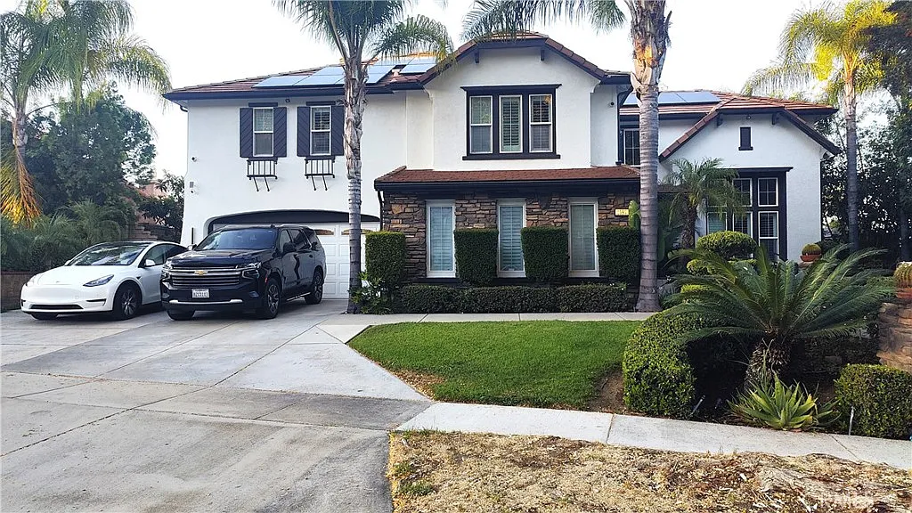 4 bed, 3829 sqft, $5,500 — Photo 2