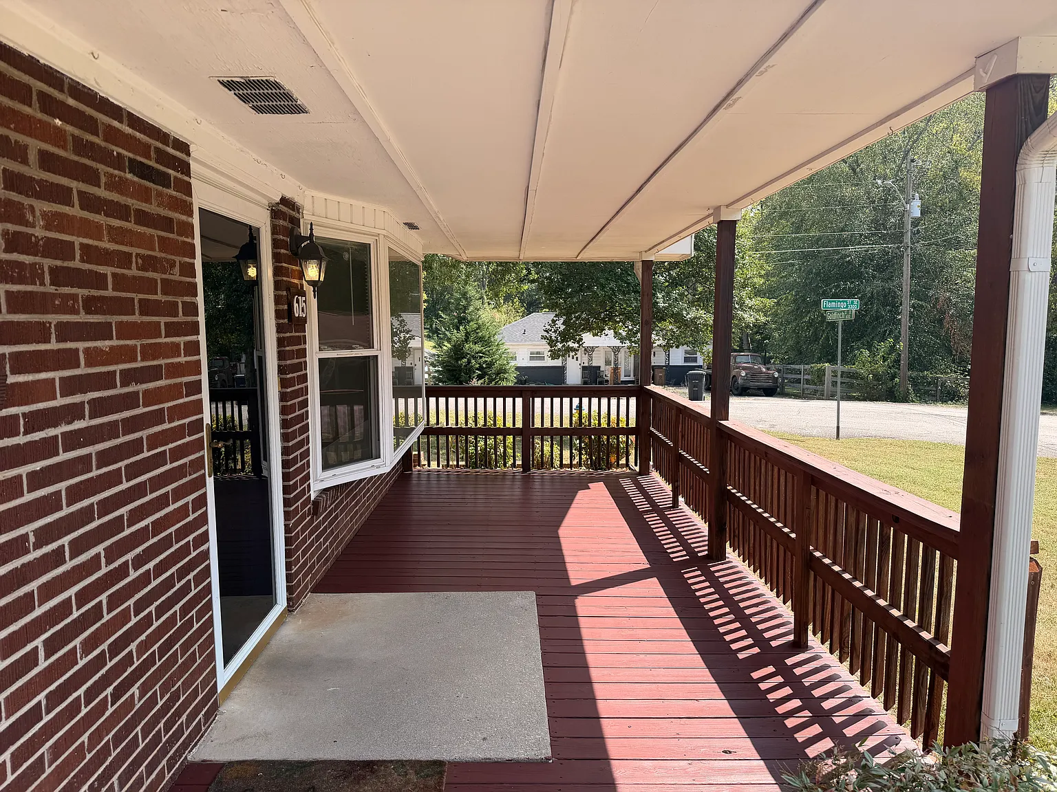 3 bed, 1040 sqft, $1,800 — Photo 4