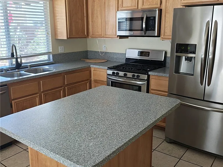 120 Humphreys Peak Ct — Photo 4