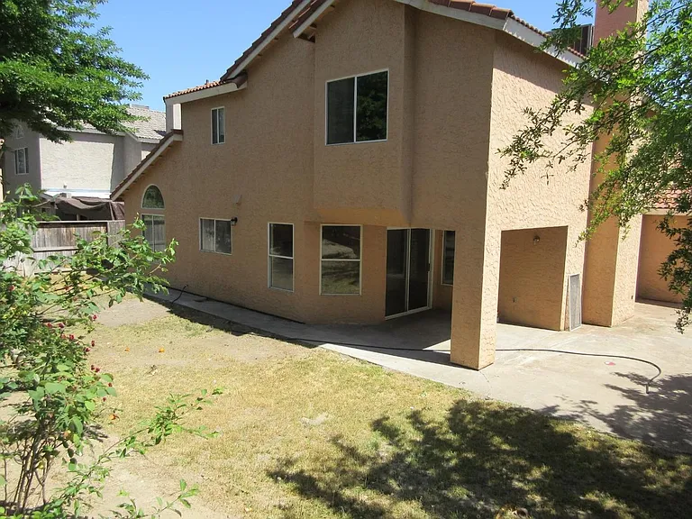 993 E Edgemont Dr — Photo 19