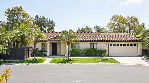 2034 W Compass Ln Photo 1