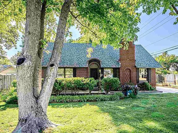 4th image of 506 NW 10th St
