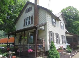 258 Main Rd, Colrain, MA 01340