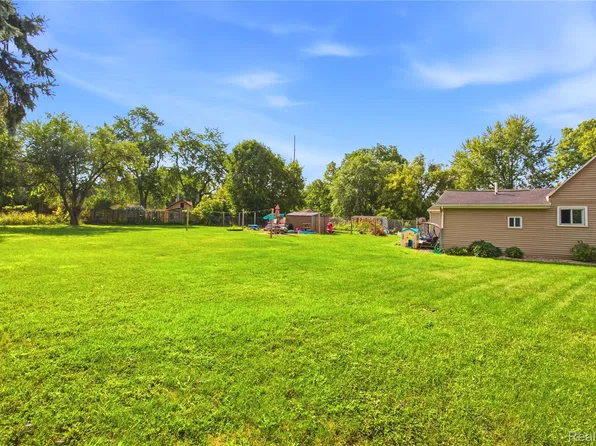 2308 Rheamount Ave, Lansing, MI 48906