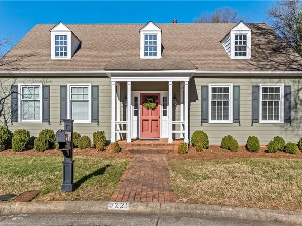 3221 Merion Ct, Winston Salem, NC 27104