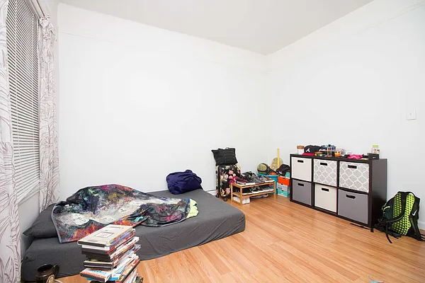 Rented by Nooklyn NYC LLC | media 31