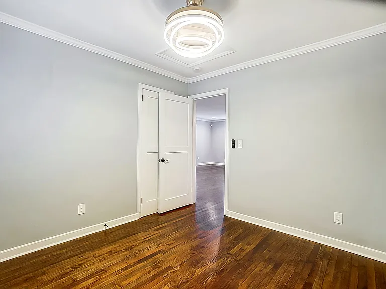 1724 Dunkirk Dr — Photo 32