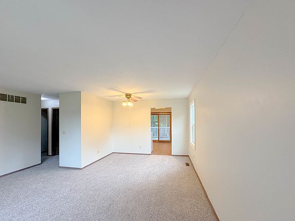 5th image of 2137 Ivy Ct