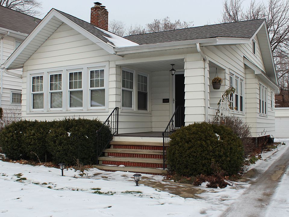 1st image of 19400 Shoreland Ave
