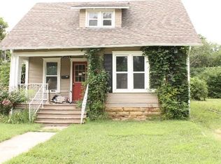 1113 N 8th St, Independence, KS 67301