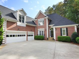 605 Oakhaven Dr, Roswell, GA 30075
