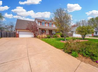 116 E Oak Meadows Rd, Derby, KS 67037