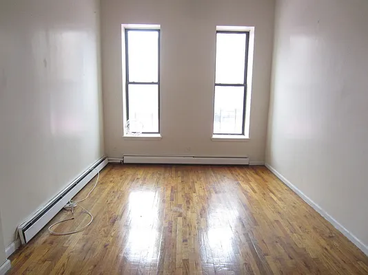 Rented by Link NY Realty | media 31