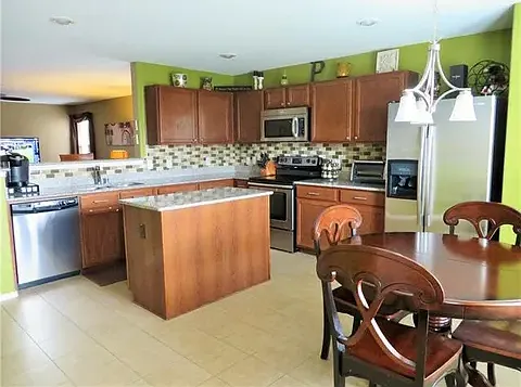 12947 Michelle Dr — Photo 10
