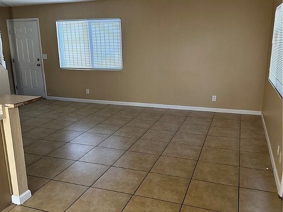 5th image of 5138 Greene Ln APT A