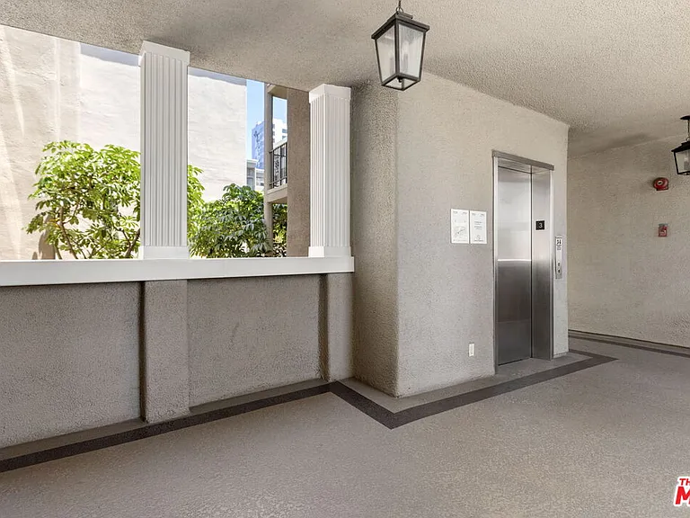 8455 Fountain Ave #301 — Photo 36