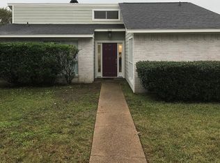818 Camellia Ct, College Station, TX 77840