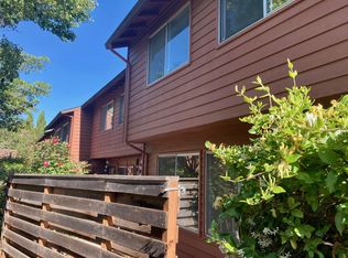 16 Kingston Ln, Cotati, CA 94931