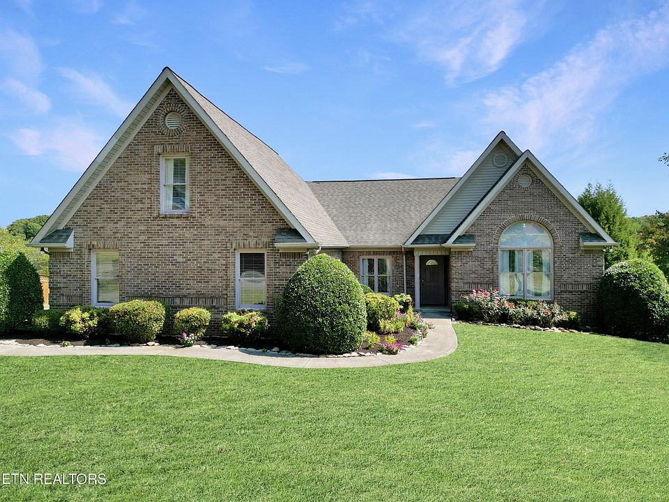 1st image of 100 Hirst Cir