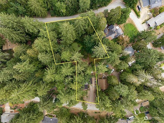 2nd image of 5005 165th Ave SW