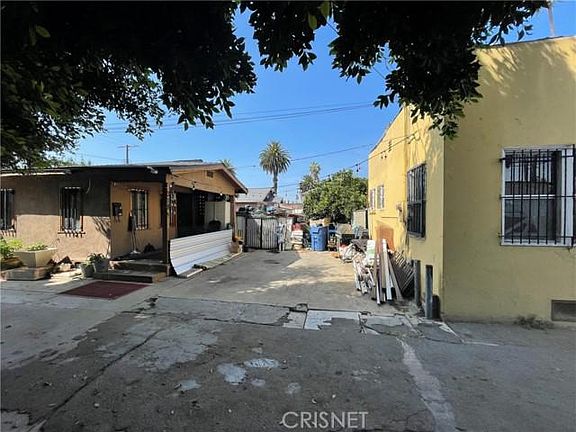 4th image of 316 W 79th St