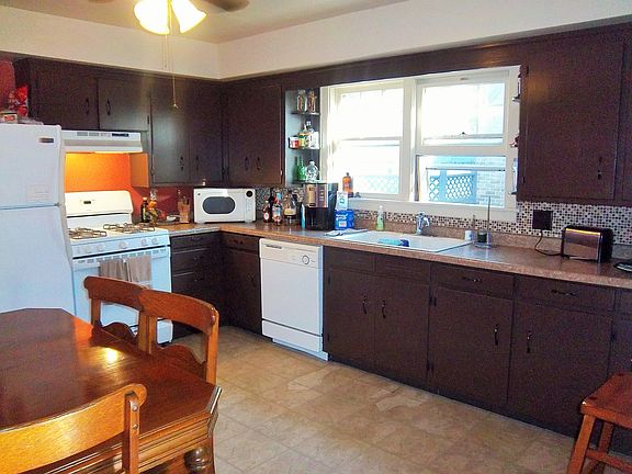 4th image of 1533 N 21st St