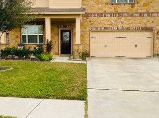 111 Blue Rock Ct, Victoria, TX 77904