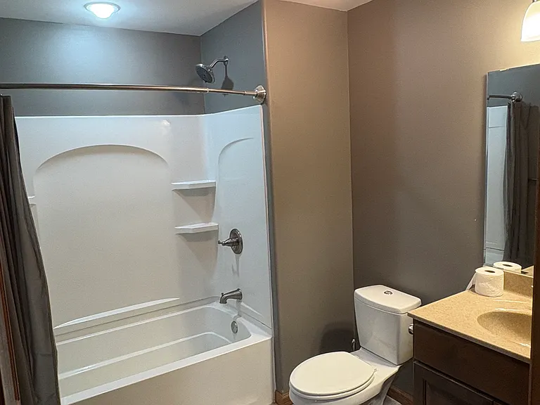 837 Elm St — Photo 9