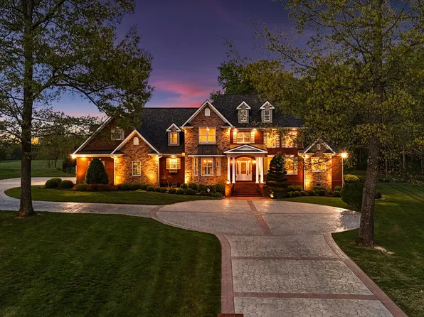 446 Waterford Dr, Manchester, TN 37355