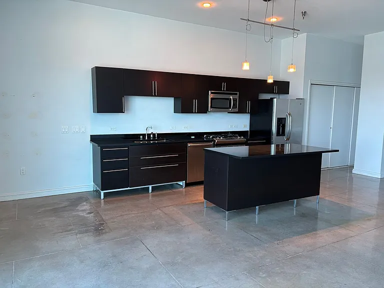 200 Hoover Ave #1010 — Photo 7