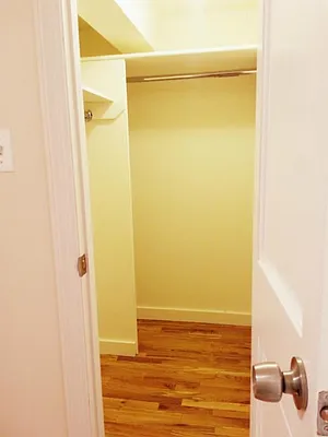 Rented by Manhattan Connection | media 12