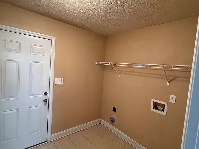115 High Green Dr — Photo 14