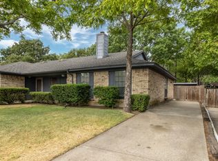 1137 Highpoint Rd, Bedford, TX 76022