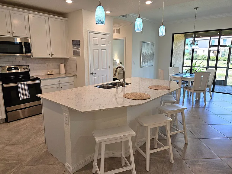 10042 Crooked Creek Dr #103 — Photo 12
