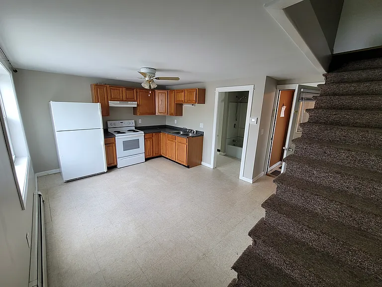 93 Market St #101 — Photo 6