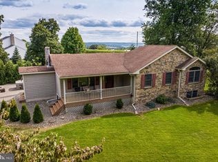 6036 Fisher Dr, Narvon, PA 17555