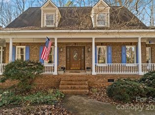 4748 Homestead Pl, Matthews, NC 28104