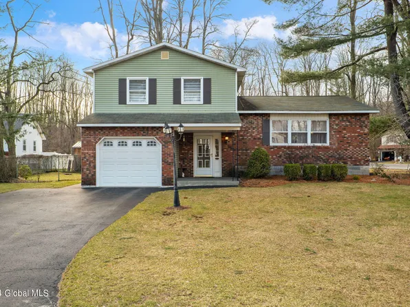 132 Bogusky Court, Schenectady, NY 12306