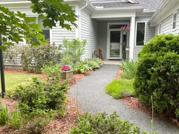 16 Apple Blossom Drive, Lebanon, NH 03784