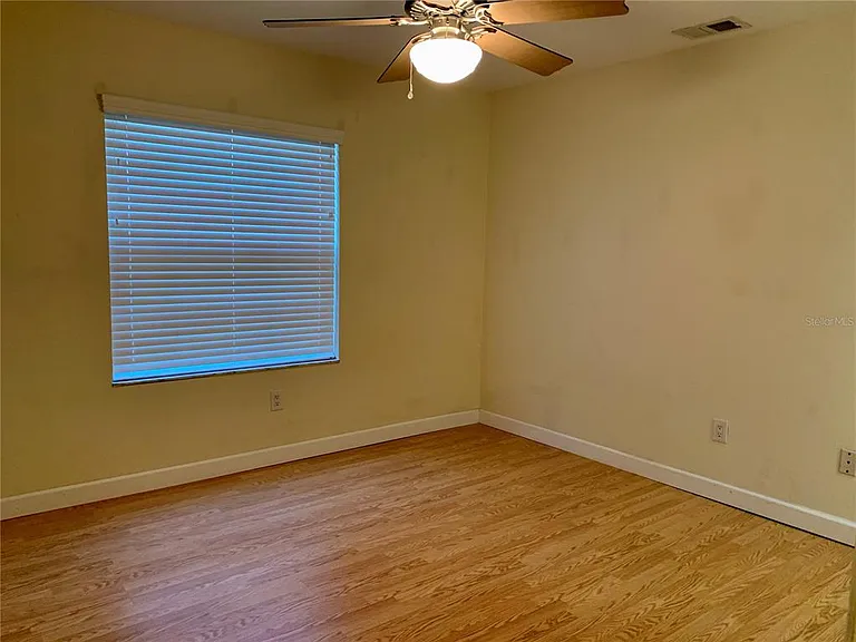 1177 Baltic Ln — Photo 21
