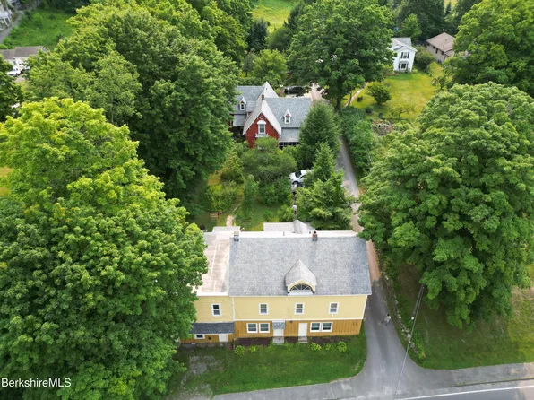 392 Park St #394, Great Barrington, MA 01230