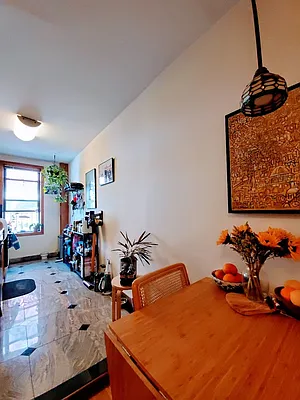 Rented by Compass | media 9