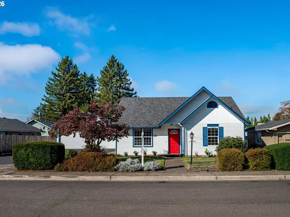 115 S 3rd St, Creswell, OR 97426